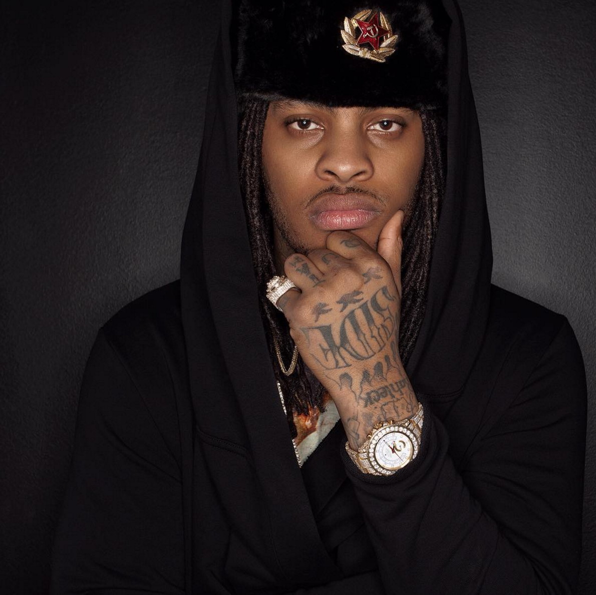 Waka flocka. Бейсболка Waka Flocka. Waka Flocka Flame американский рэпер. Вака 3000.