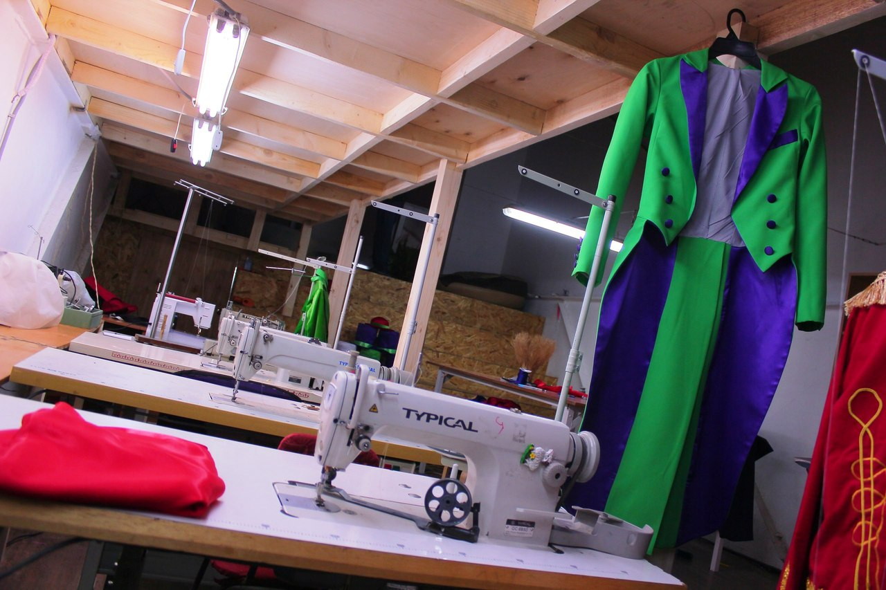 красивая портниха. сама швея интернет. злая швея. сама швея интернет. сама швея интернет.